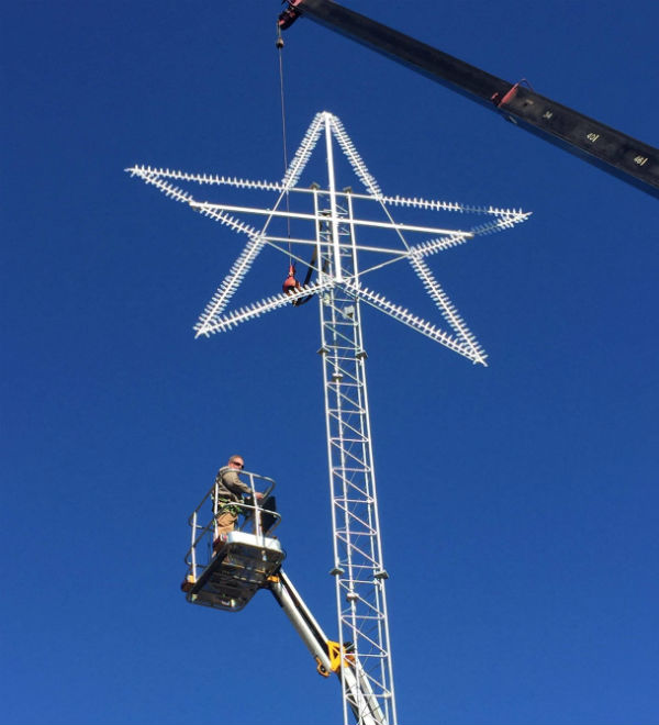 star-on-crane